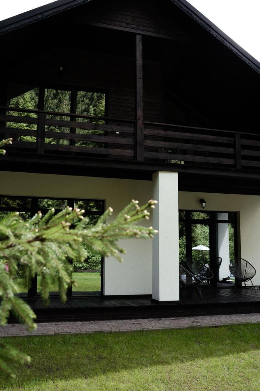 Berghaus Bukovel Villa Luaran gambar