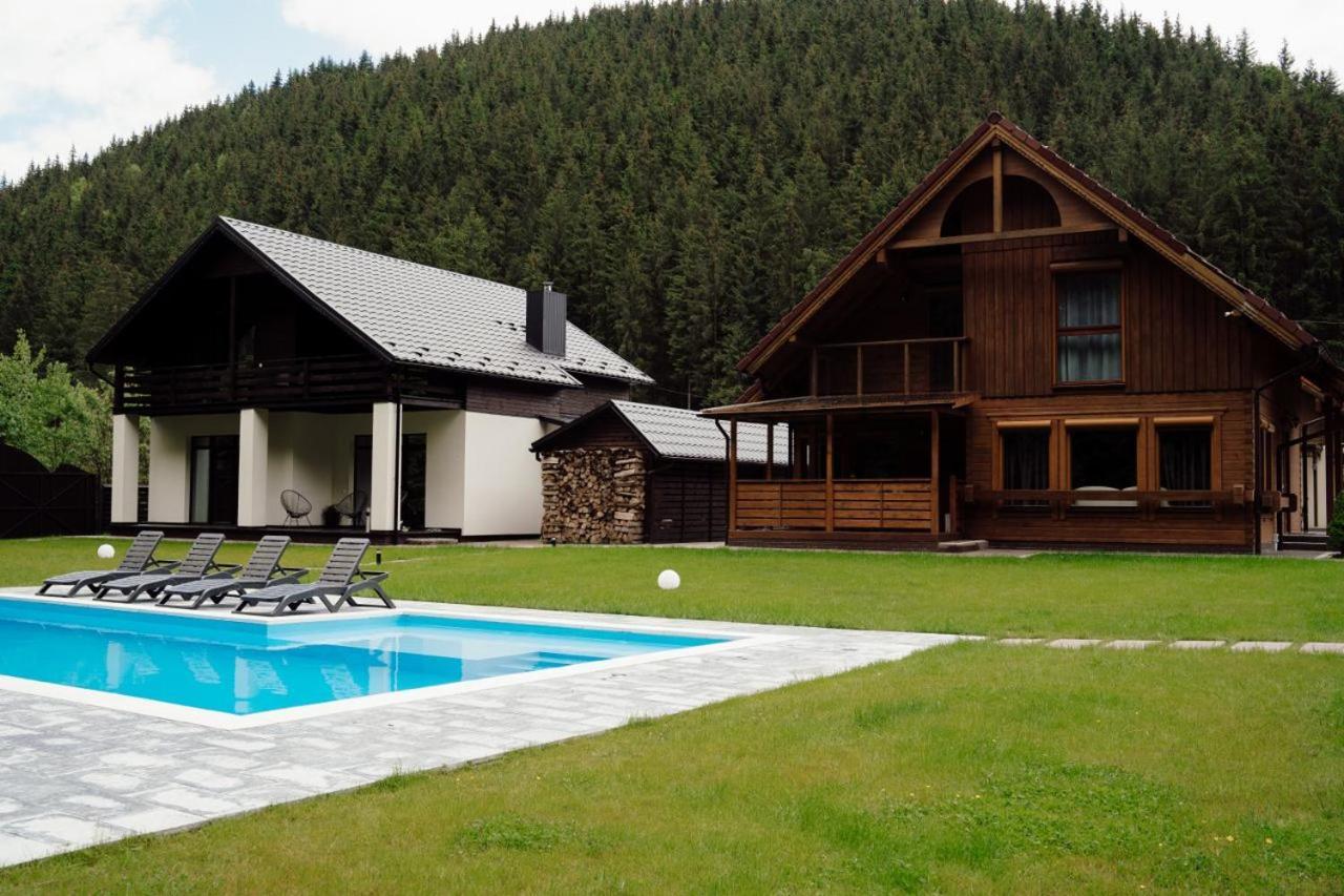 Berghaus Bukovel Villa Luaran gambar
