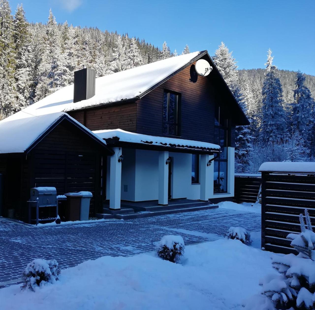 Berghaus Bukovel Villa Luaran gambar